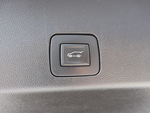 Used 2023 Buick Encore GX Essence w/ Advanced Technology Package AWD/4WD image 16