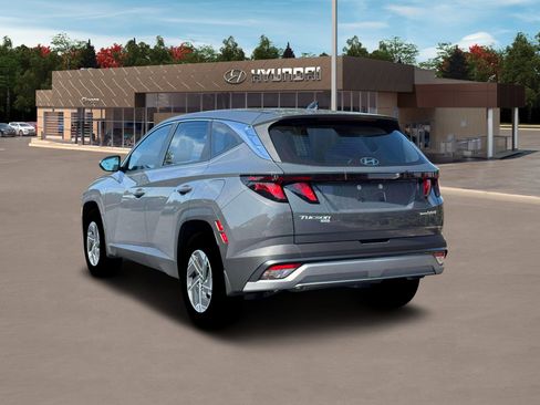 New 2026 Hyundai Tucson Blue SE image 5