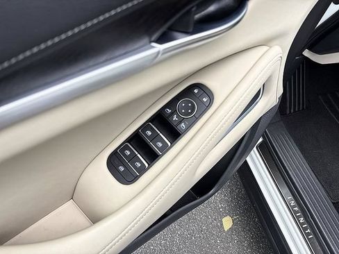 Certified 2025 INFINITI QX60 Sensory AWD/4WD image 12