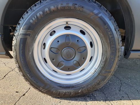 Used 2017 Ford Transit 150 130 Low Roof w/ Exterior Upgrade Package image 20