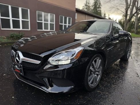 Used 2019 Mercedes-Benz SLC 300 image 1