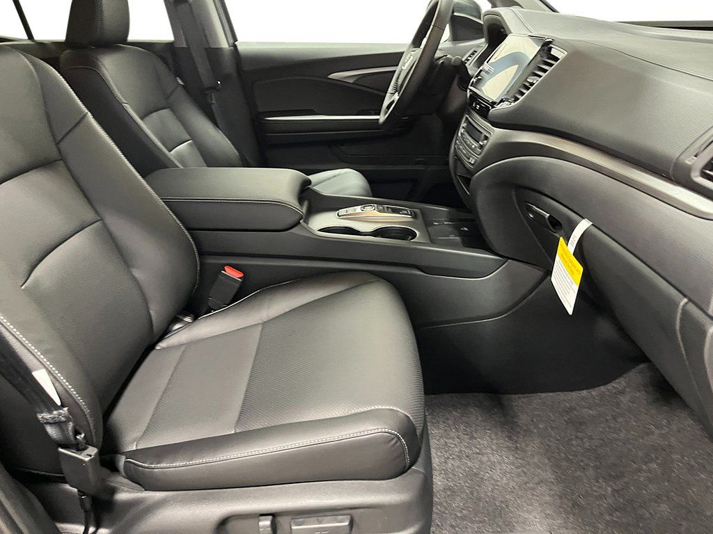 Used 2025 Honda Ridgeline RTL image 25