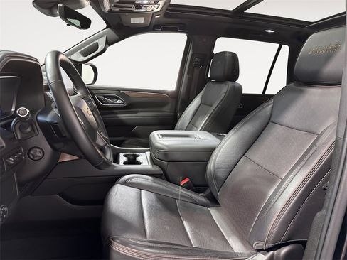 Used 2023 Chevrolet Tahoe High Country image 9