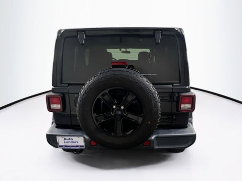 Used 2021 Jeep Wrangler Unlimited Sahara AWD/4WD image 6