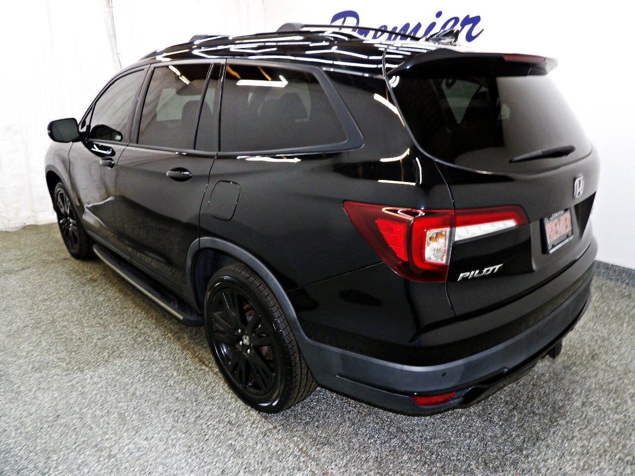 Used 2020 Honda Pilot Black Edition image 4