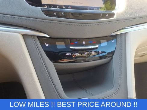 Used 2024 Cadillac XT5 Premium Luxury AWD/4WD image 17