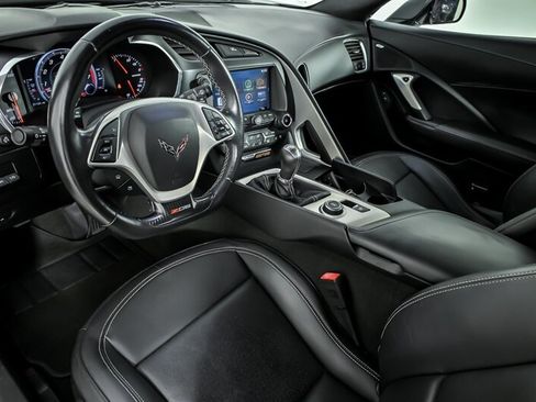 Used 2015 Chevrolet Corvette Z06 w/ 3LZ Preferred Equipment Group RWD image 17