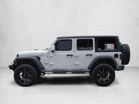 Used 2019 Jeep Wrangler Unlimited Sport S AWD/4WD image 9