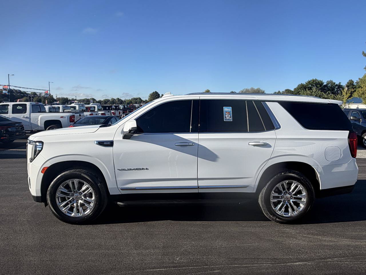 Used 2021 GMC Yukon SLT w/ SLT Luxury Plus Package AWD/4WD image 9