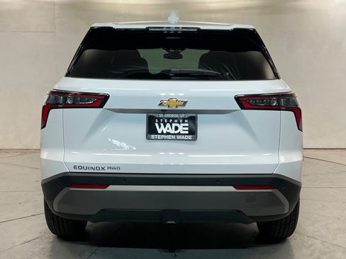 New 2027 Chevrolet Equinox LT w/ Convenience Package II AWD/4WD image 5