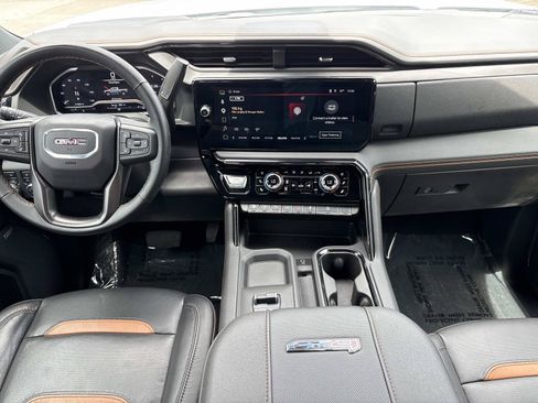 Used 2024 GMC Sierra 2500 AT4 w/ AT4 Premium Plus Package AWD/4WD image 30