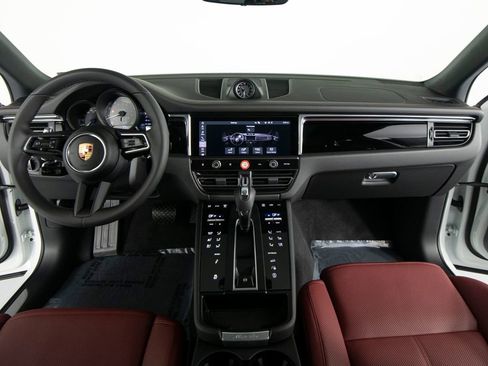 New 2026 Porsche Macan S AWD/4WD image 32