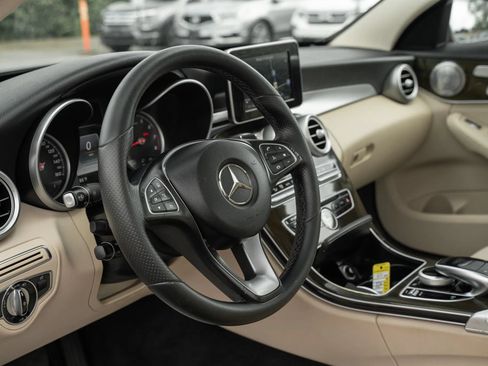 Used 2015 Mercedes-Benz C 300 4MATIC Sedan image 14