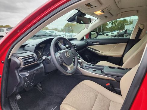 Used 2017 Lexus IS 200t w/ Premium Package image 35