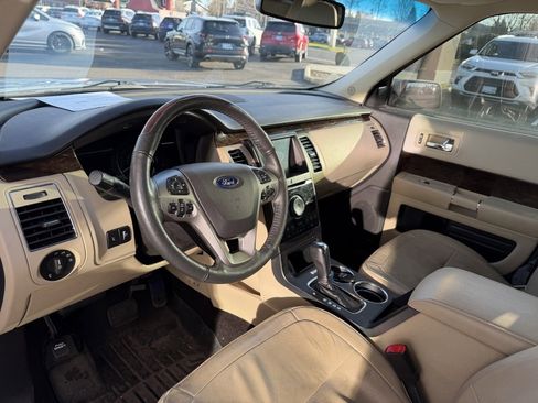 Used 2019 Ford Flex Limited image 15