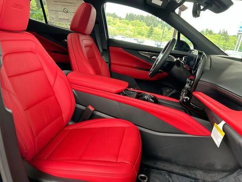 New 2026 Chevrolet Blazer EV SS w/ Performance Package AWD/4WD image 27