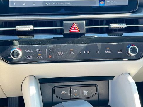 New 2026 Kia Sportage SX FWD image 16