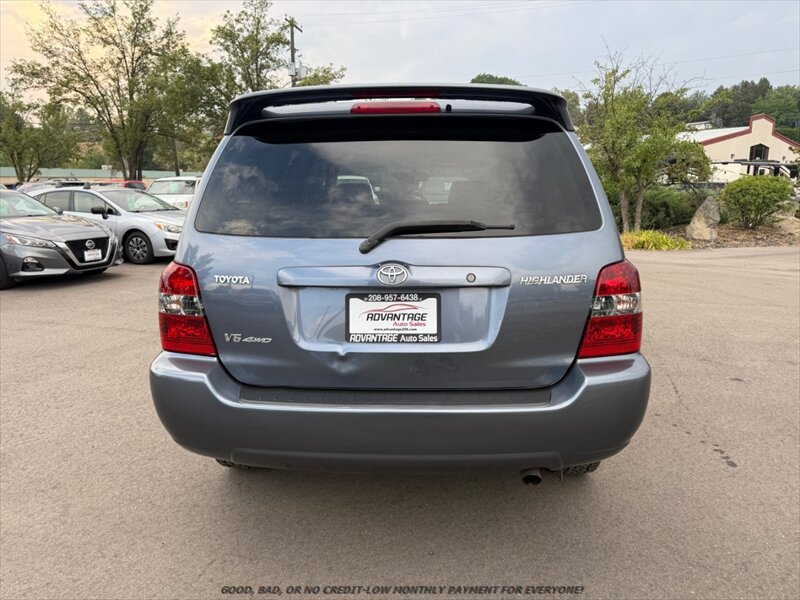Used 2007 Toyota Highlander 4WD V6 w/ 3rd Row image 5