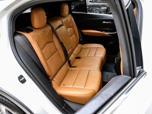 Used 2020 Cadillac XT4 Premium Luxury w/ Enhanced Visibility Package image 39