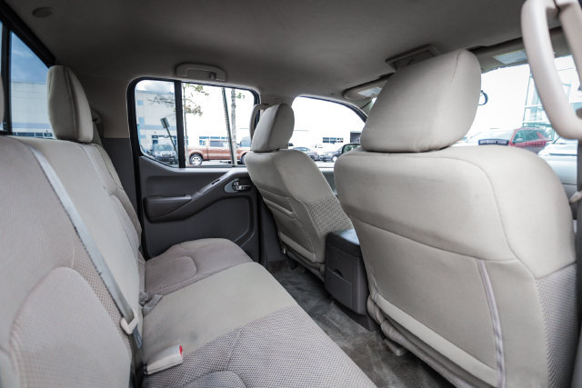 Used 2018 Nissan Frontier SV AWD/4WD image 60