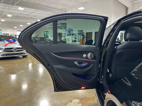 Used 2022 Mercedes-Benz E 350 Sedan image 34