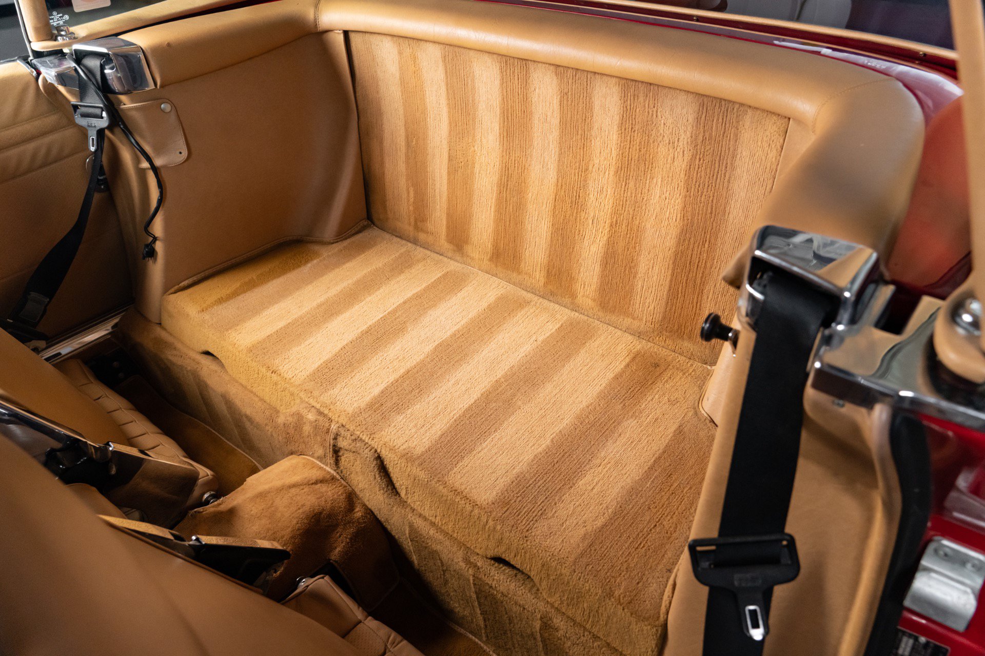Used 1987 Mercedes-Benz 560 SL image 28