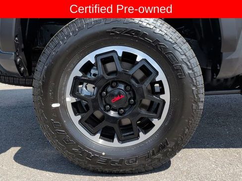 Used 2025 Toyota Tacoma TRD Off-Road AWD/4WD image 8