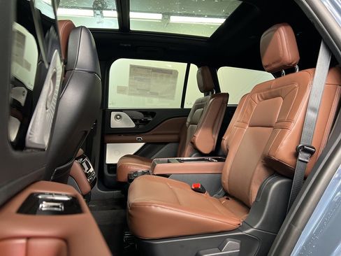 New 2026 Lincoln Aviator Reserve image 30