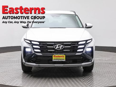Used 2026 Hyundai Tucson SEL FWD image 2