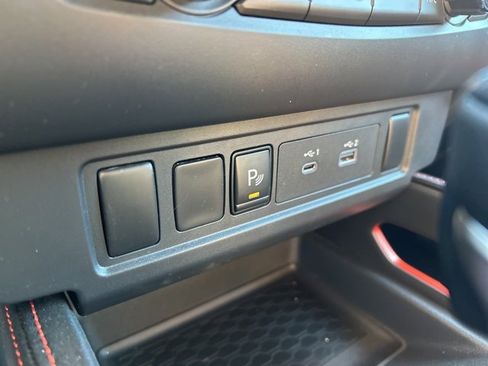 Used 2025 Nissan Frontier PRO-4X w/ Black Accent Package image 27