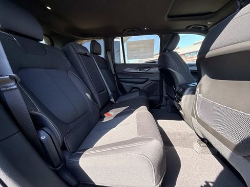 New 2026 Jeep Grand Cherokee Laredo X AWD/4WD image 35