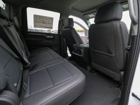 New 2026 GMC Sierra 3500 SLT w/ SLT Premium Package image 24