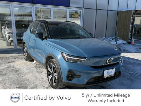 Certified 2023 Volvo XC40 Recharge Plus image 1