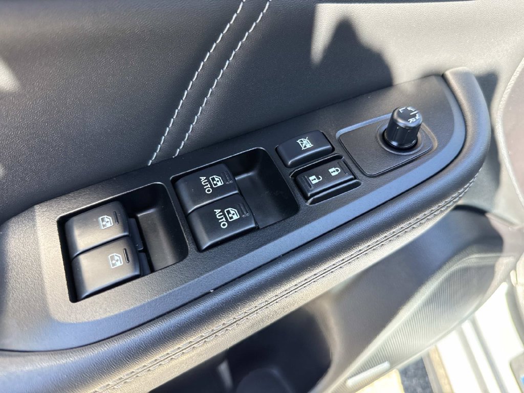 Used 2018 Subaru Legacy 2.5i Limited AWD/4WD image 22