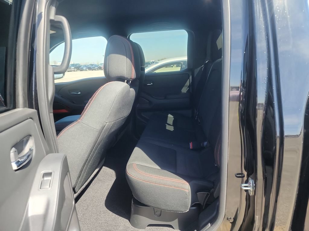 Used 2023 Nissan Frontier PRO-4X w/ Pro Convenience Package AWD/4WD image 17