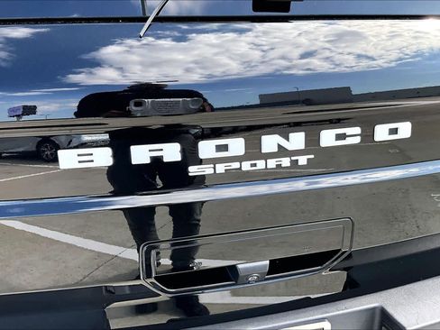 Used 2021 Ford Bronco Sport Outer Banks w/ Outer Banks Package (96D) AWD/4WD image 10