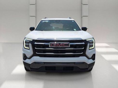 Certified 2025 GMC Terrain Elevation w/ Elevation Premium Package FWD image 8