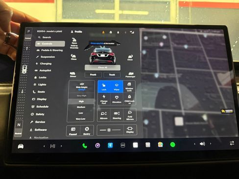 Used 2022 Tesla Model X Plaid AWD/4WD image 35