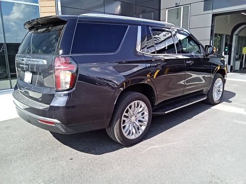 Used 2024 Chevrolet Tahoe LT w/ Luxury Package AWD/4WD image 3