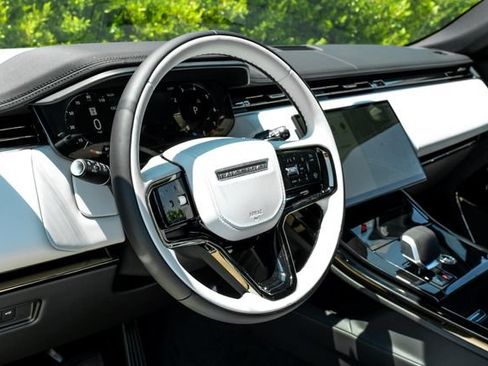 New 2026 Land Rover Range Rover Sport Dynamic SE AWD/4WD image 22