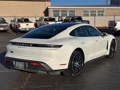 Used 2020 Porsche Taycan 4S image 11