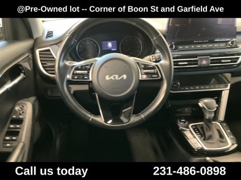Used 2022 Kia Seltos Nightfall Edition AWD/4WD image 17