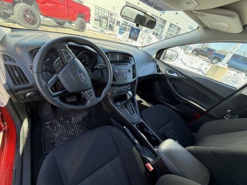 Used 2016 Ford Focus SE w/ SE Sport Package image 20