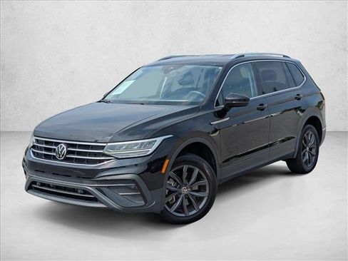 Used 2024 Volkswagen Tiguan Wolfsburg Edition FWD image 1
