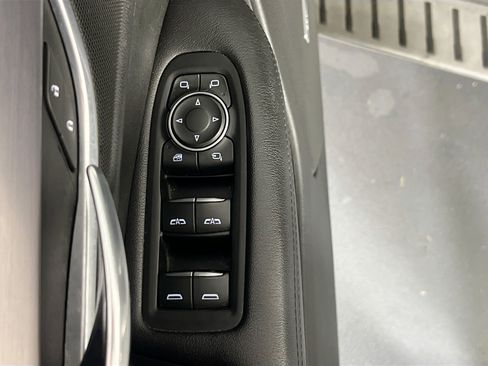 Used 2018 Cadillac XT5 Luxury w/ Driver Awareness Package image 18