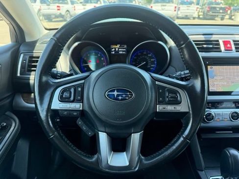 Used 2016 Subaru Outback 2.5i Limited AWD/4WD image 21