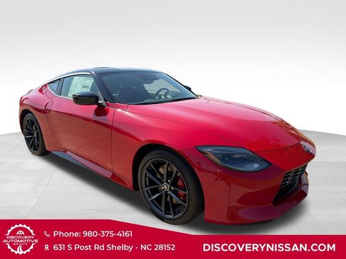 New 2026 Nissan Z Performance w/ Floor Mat Package RWD image 4