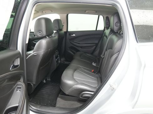 Used 2018 Buick Envision Essence AWD/4WD image 18