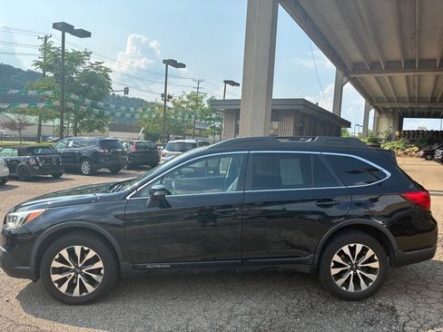 Used 2016 Subaru Outback 2.5i Limited AWD/4WD image 2