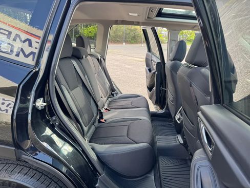Used 2019 Subaru Forester Premium AWD/4WD image 16